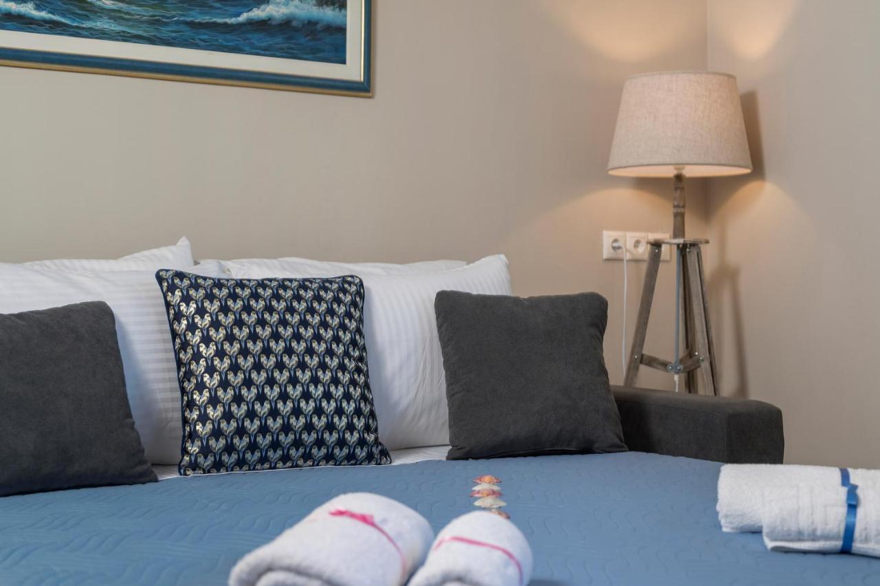 Floral Beach Apt With Lux Extras & Special Treats コリンバリ エクステリア 写真