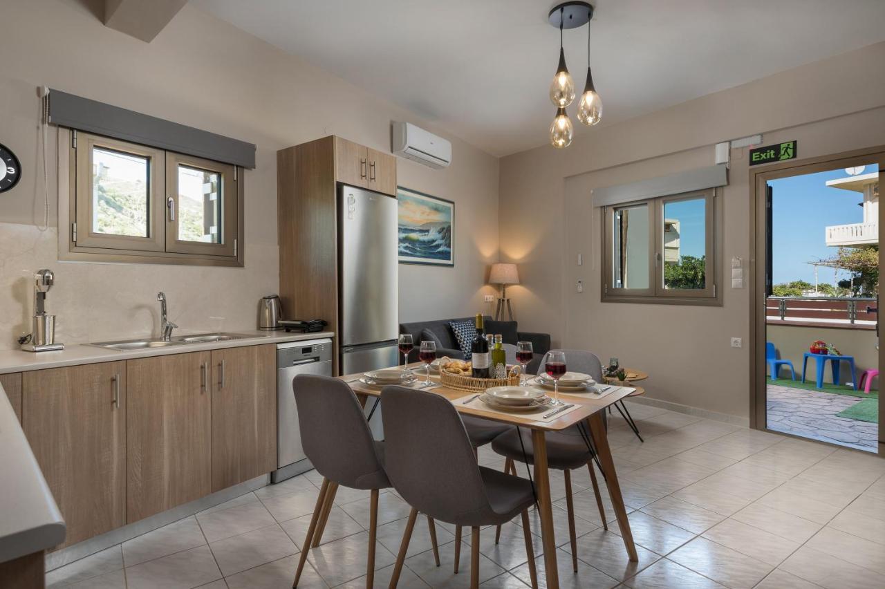 Floral Beach Apt With Lux Extras & Special Treats コリンバリ エクステリア 写真